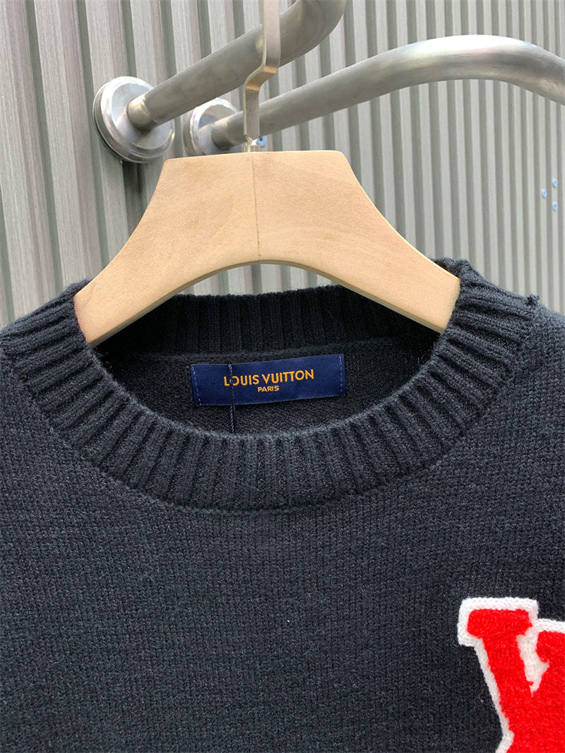 Classic Fashion Sweater-180