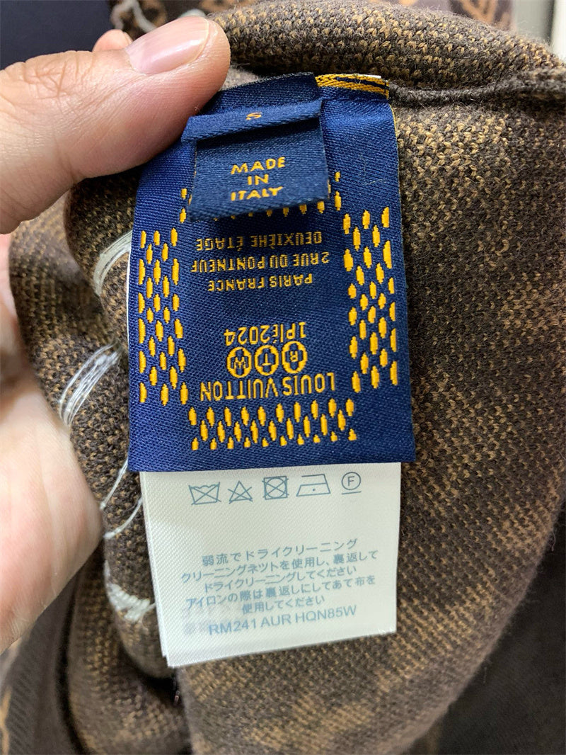 Classic Fashion Sweater-189