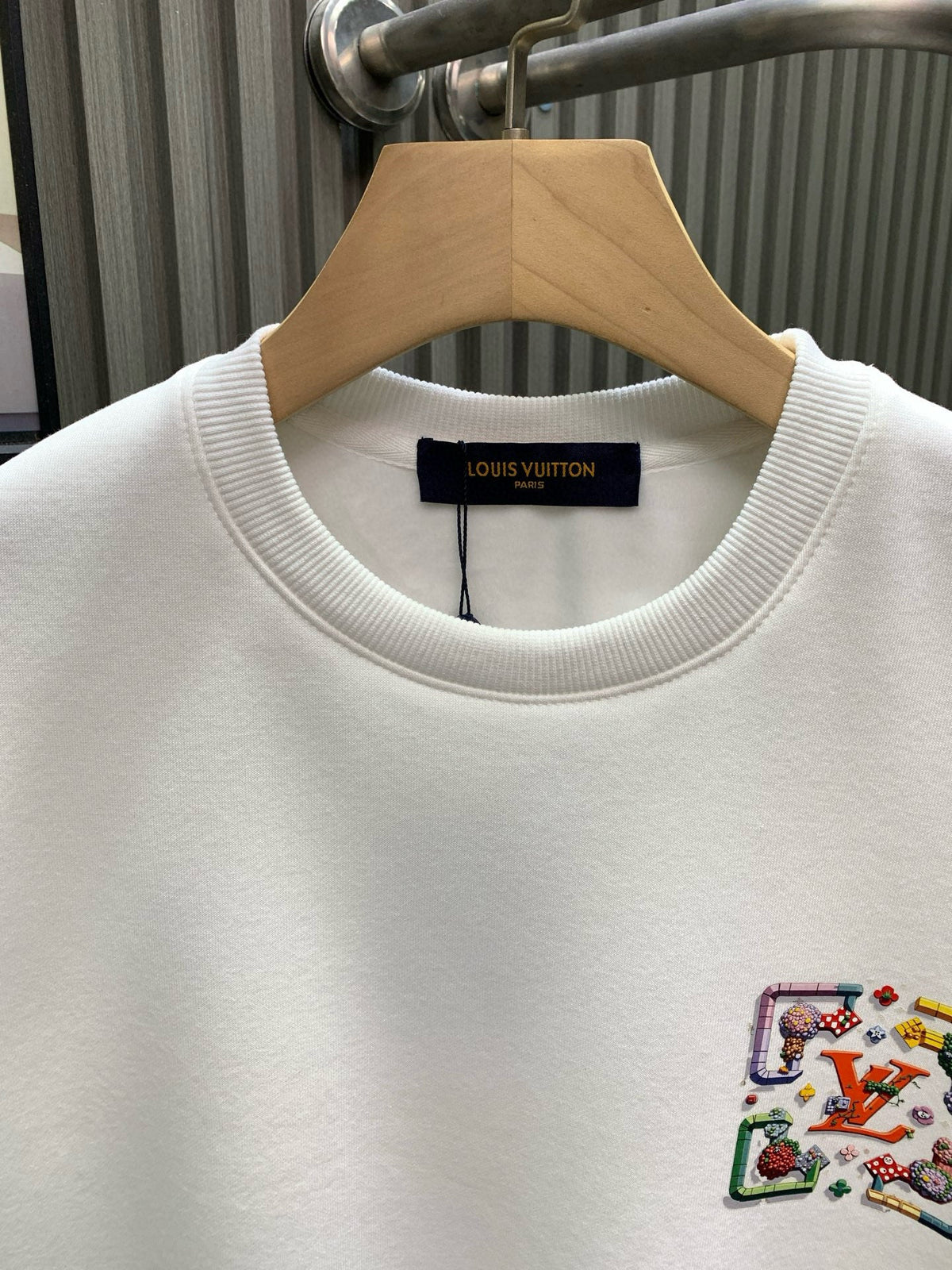 Classic Fit Hoodie-1001