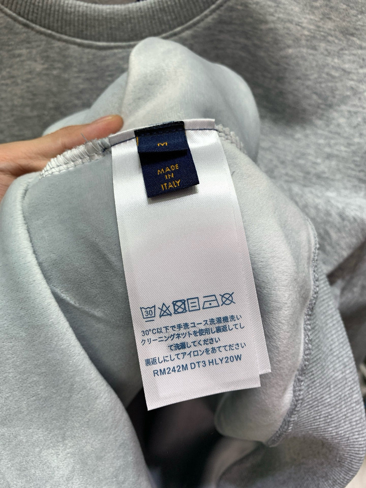 Classic Fit Hoodie-1004