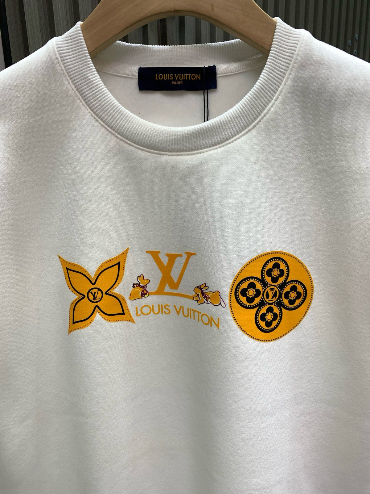 Classic Fit Hoodie-1005