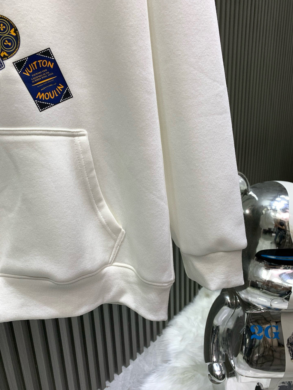 Classic Fit Hoodie-1008