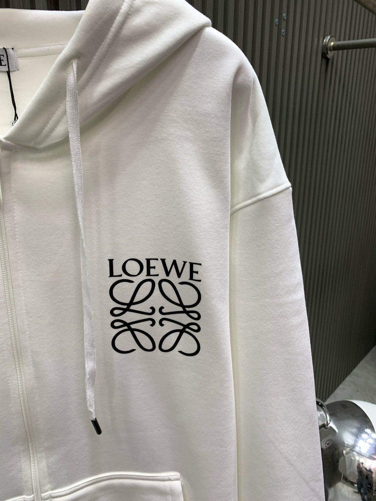 Classic Fit Hoodie-1009