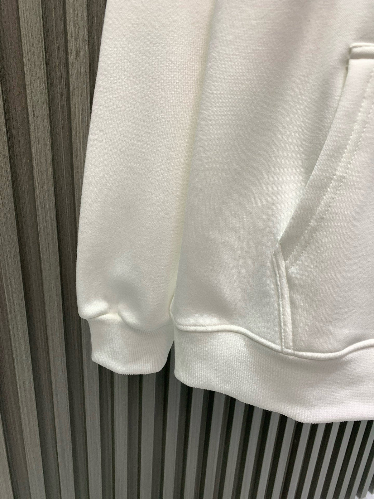 Classic Fit Hoodie-1009