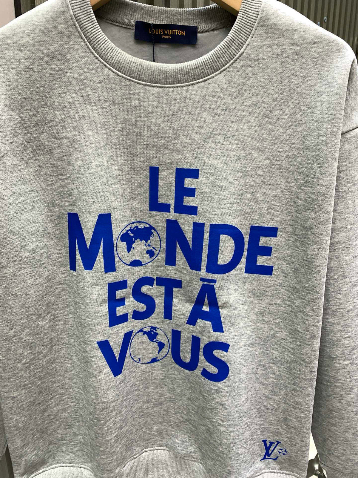 Classic Fit Hoodie-1011