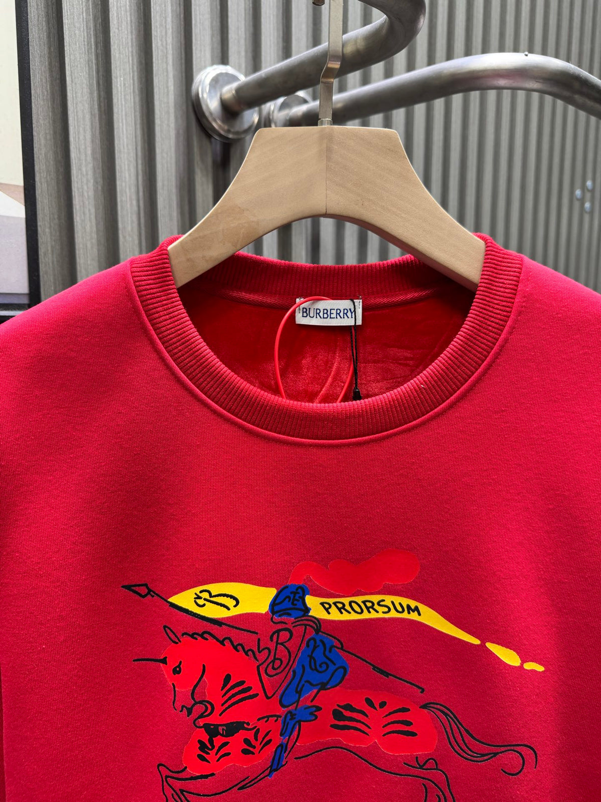 Classic Fit Hoodie-1014