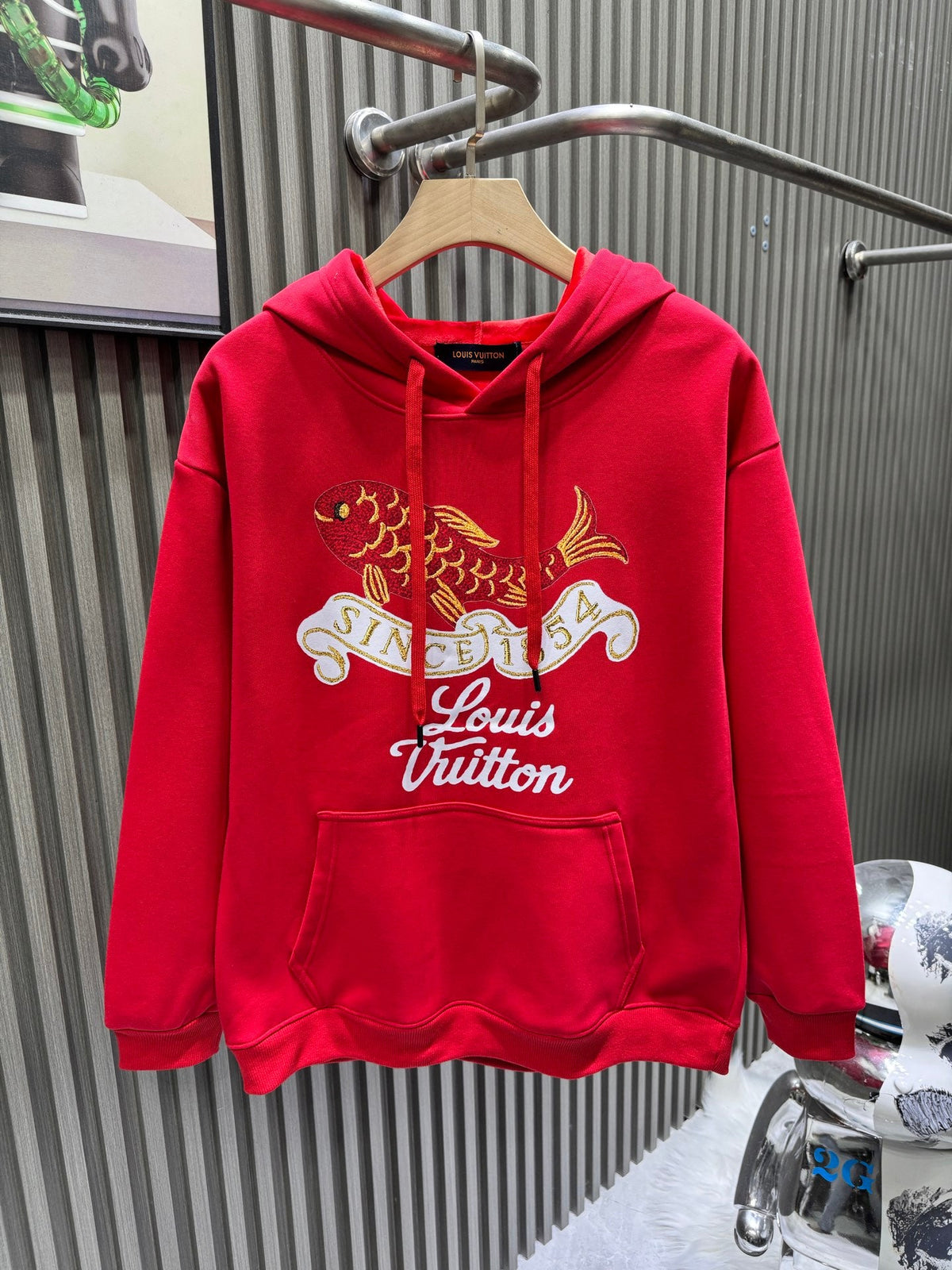 Classic Fit Hoodie-1016