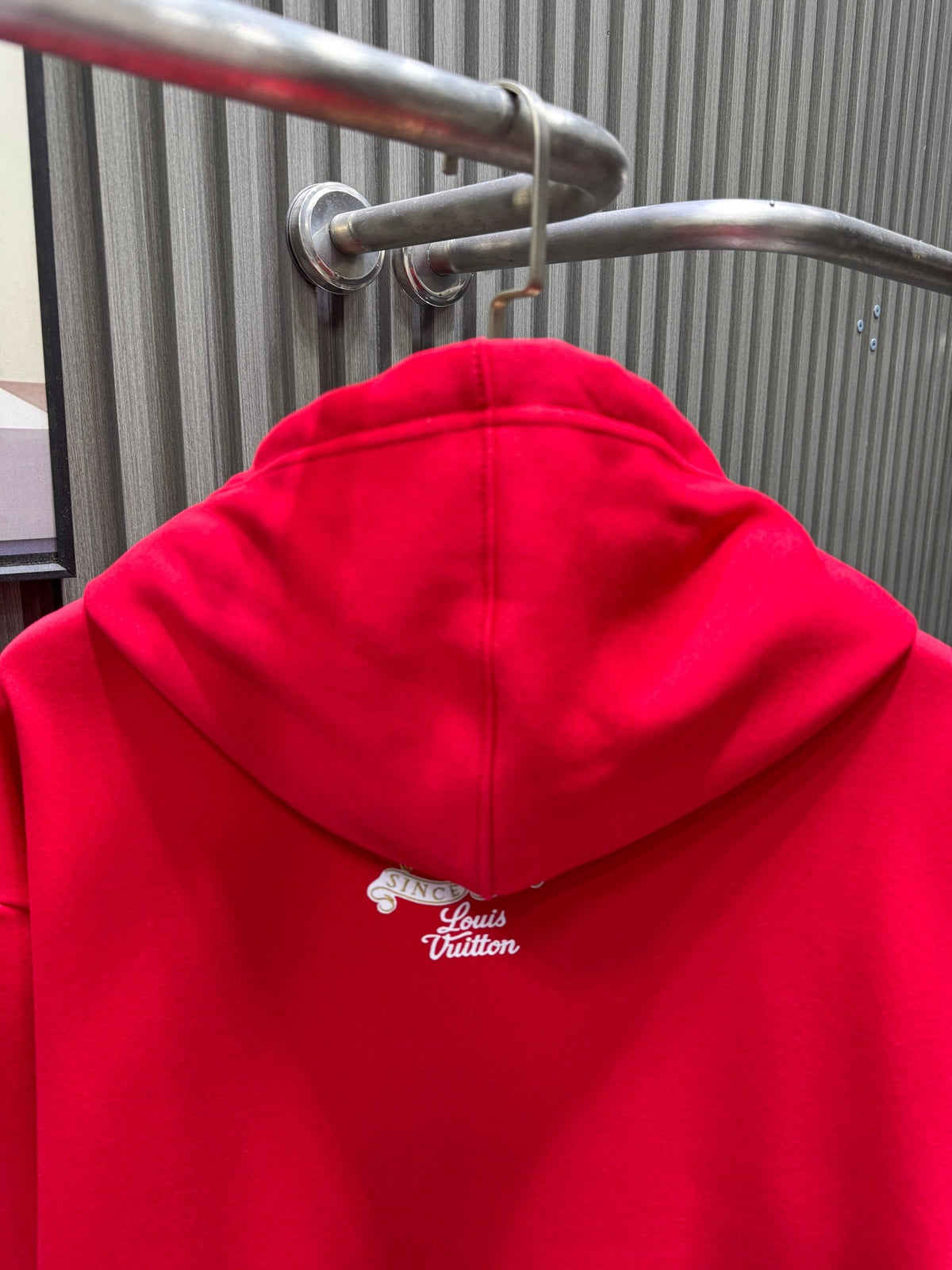 Classic Fit Hoodie-1016