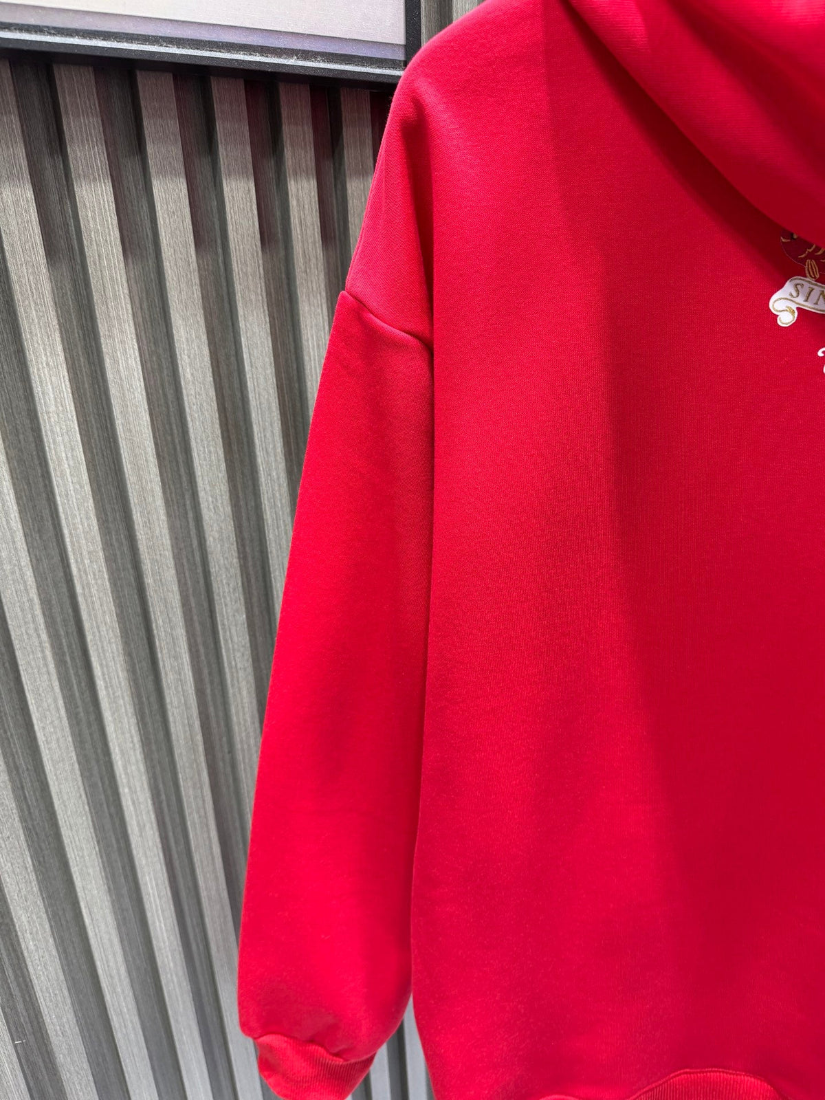 Classic Fit Hoodie-1016