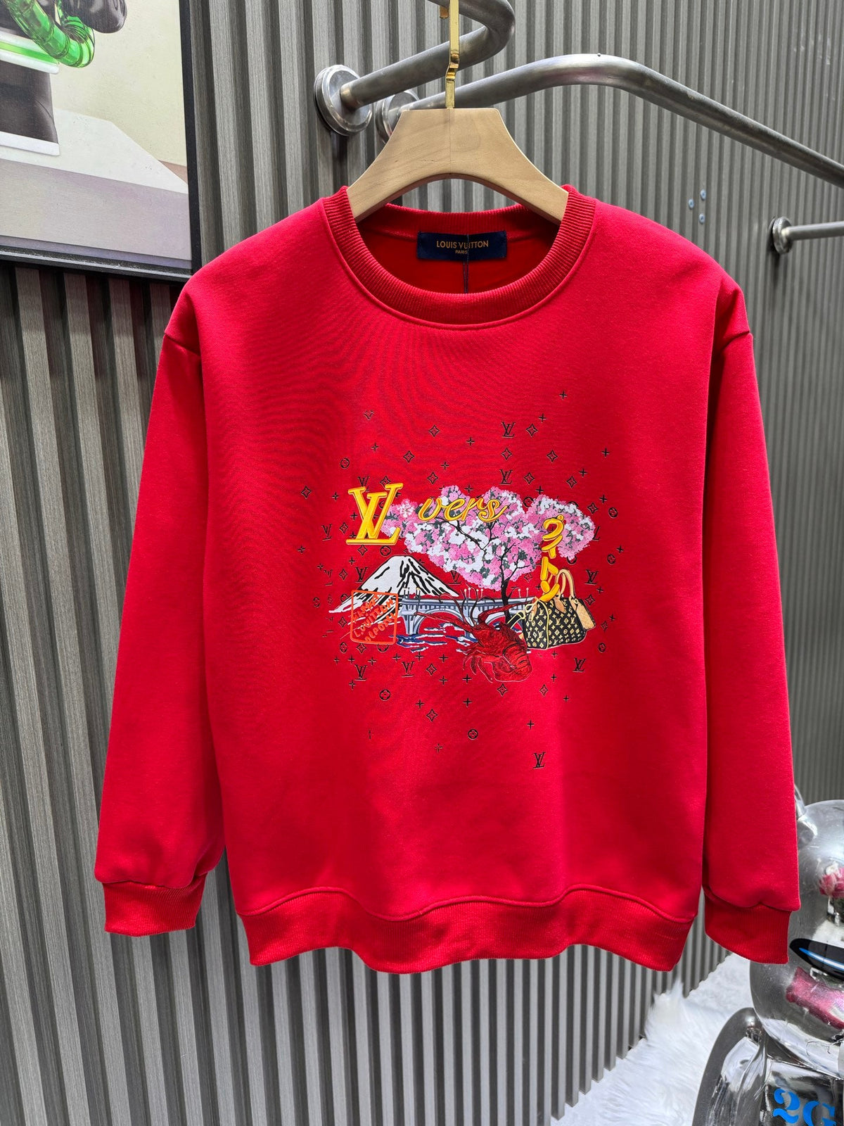 Classic Fit Hoodie-1017