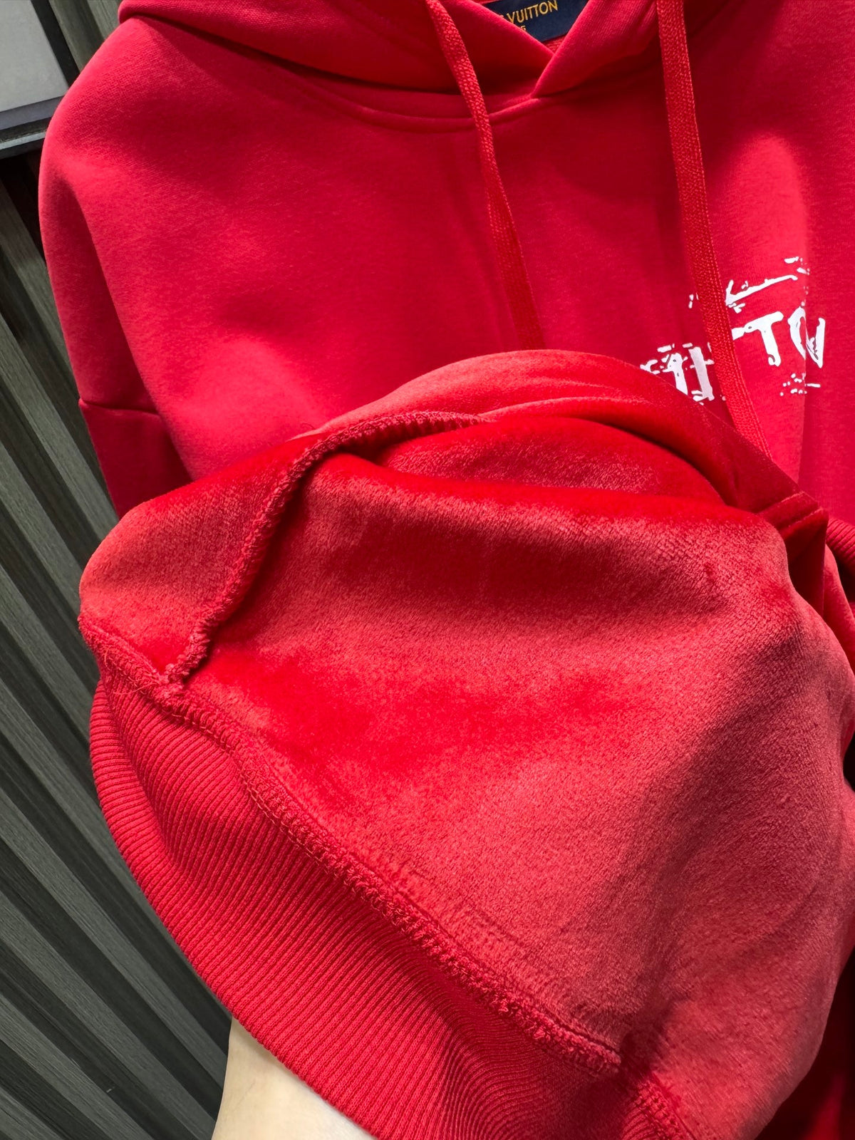 Classic Fit Hoodie-1018