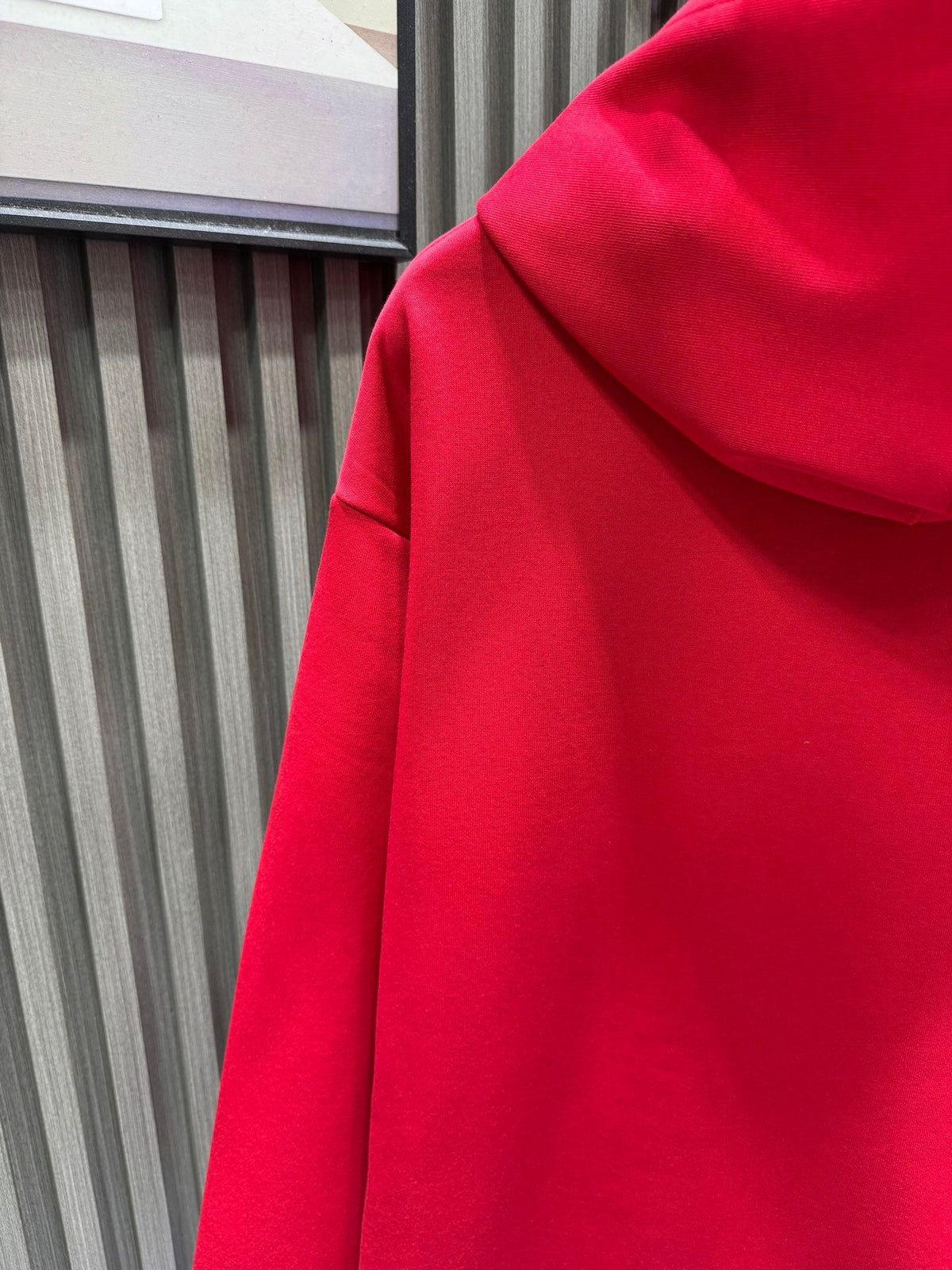 Classic Fit Hoodie-1020