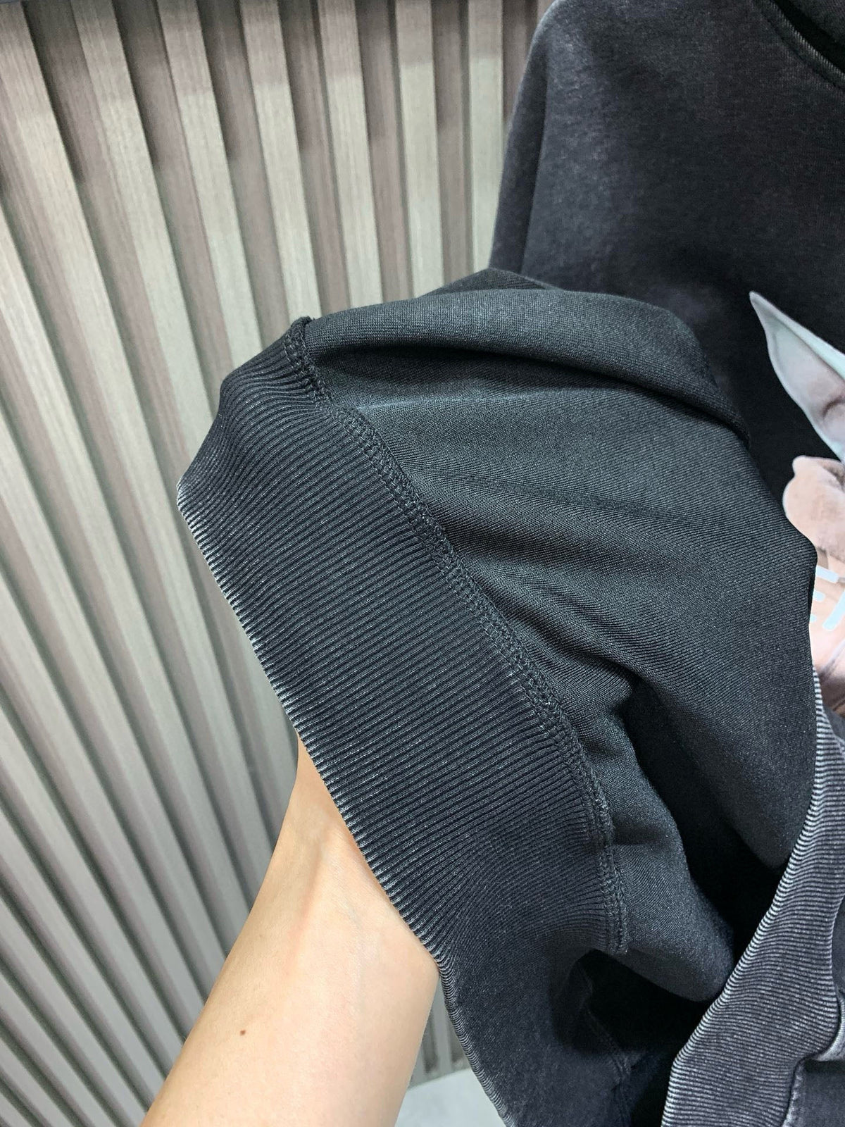 Classic Fit Hoodie-1021