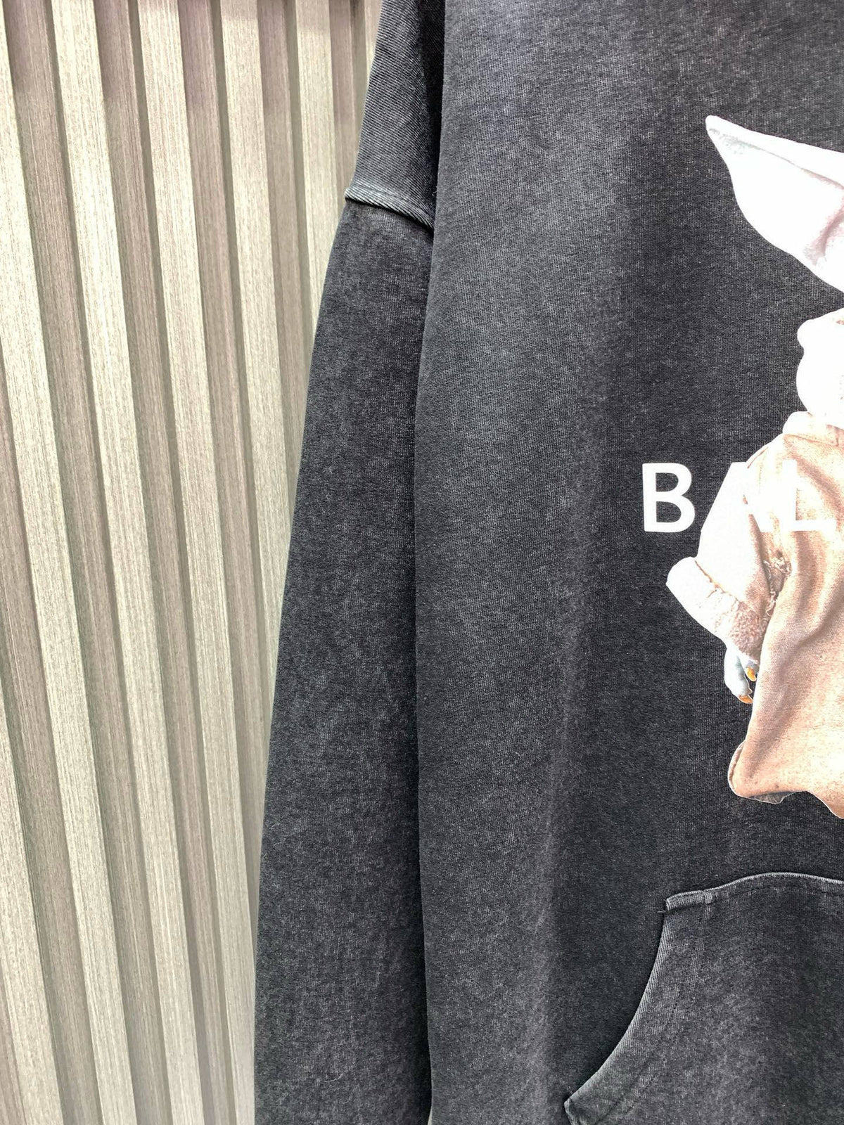 Classic Fit Hoodie-1021