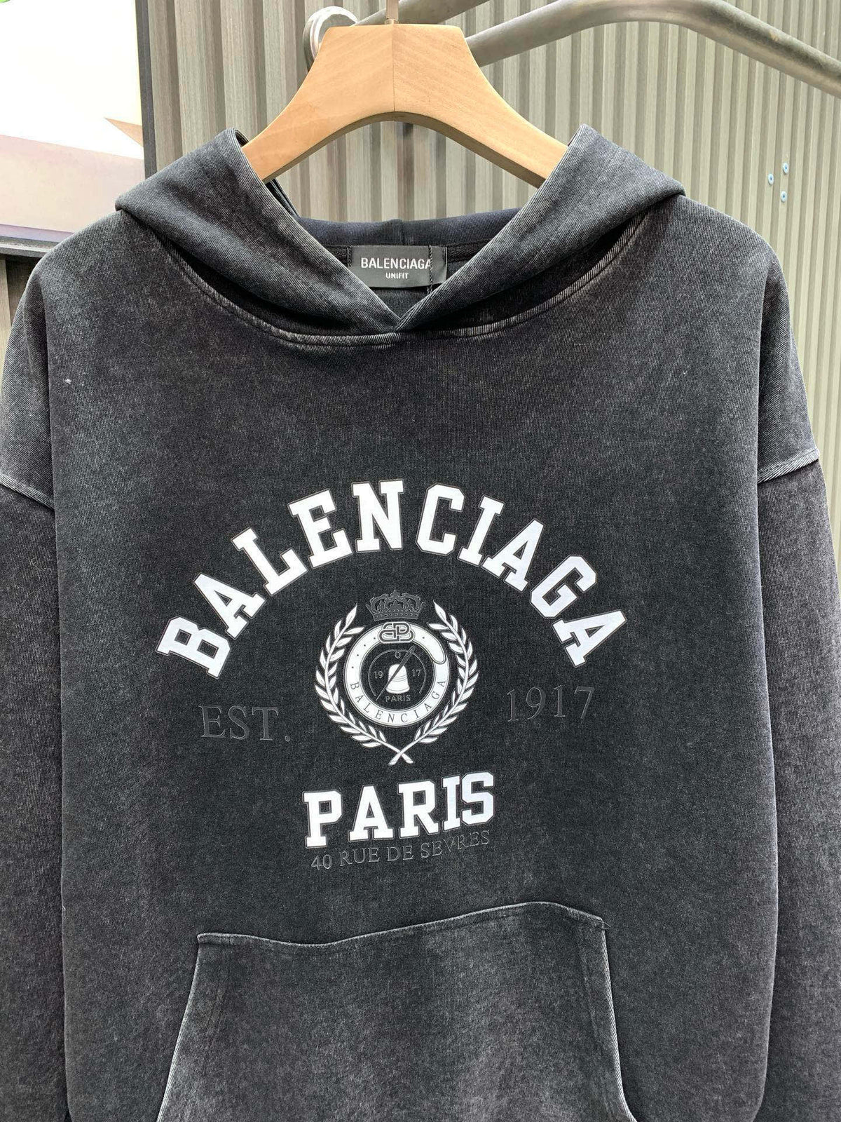 Classic Fit Hoodie-1022