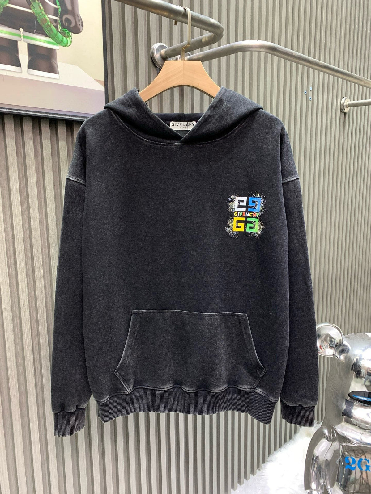 Classic Fit Hoodie-1025