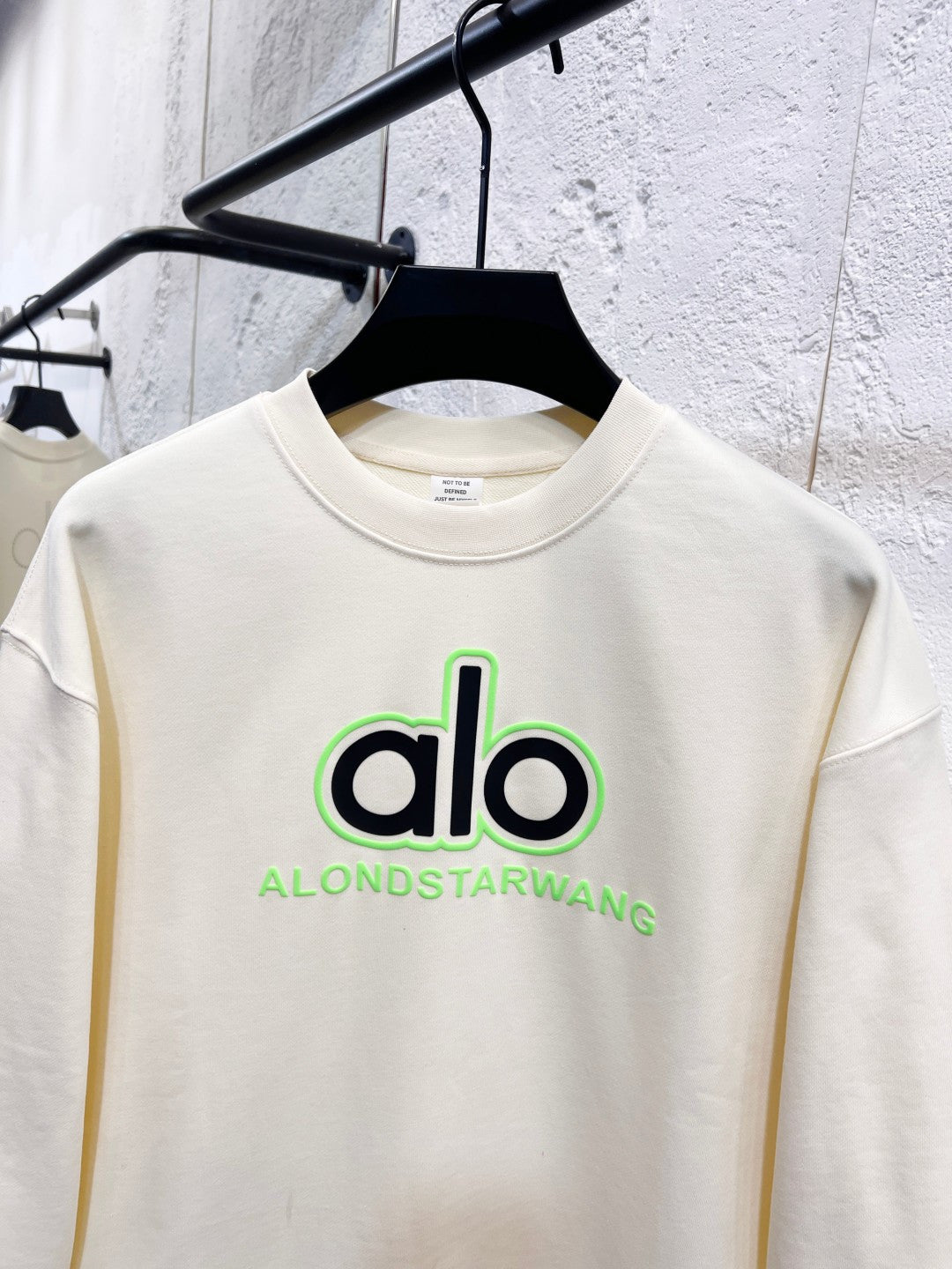 Classic Fit Hoodie-1029