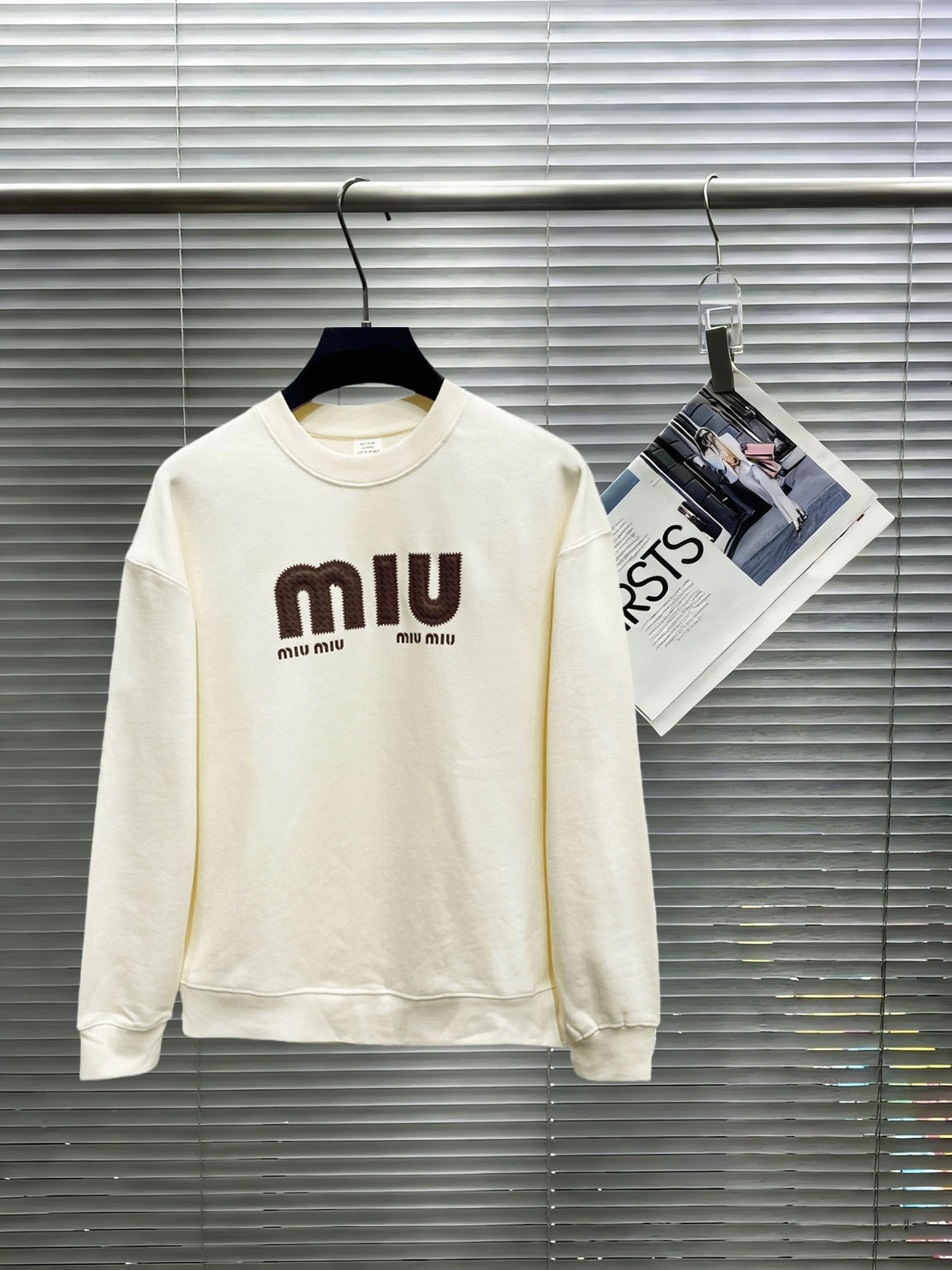 Classic Fit Hoodie-10230