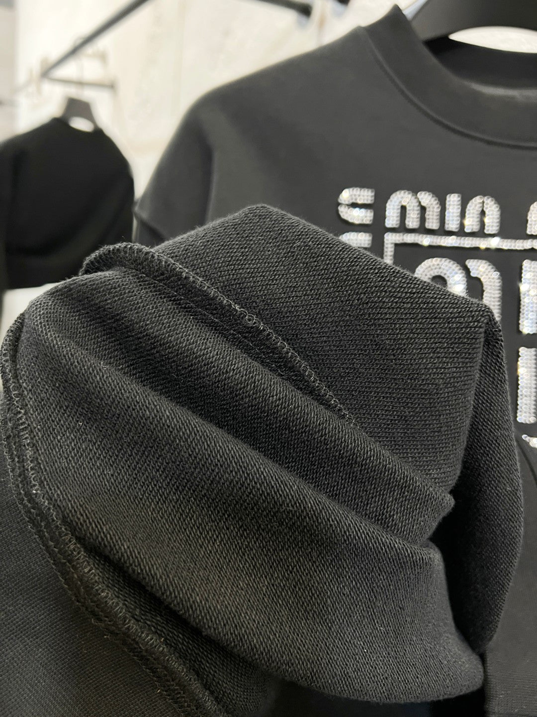 Classic Fit Hoodie-1031