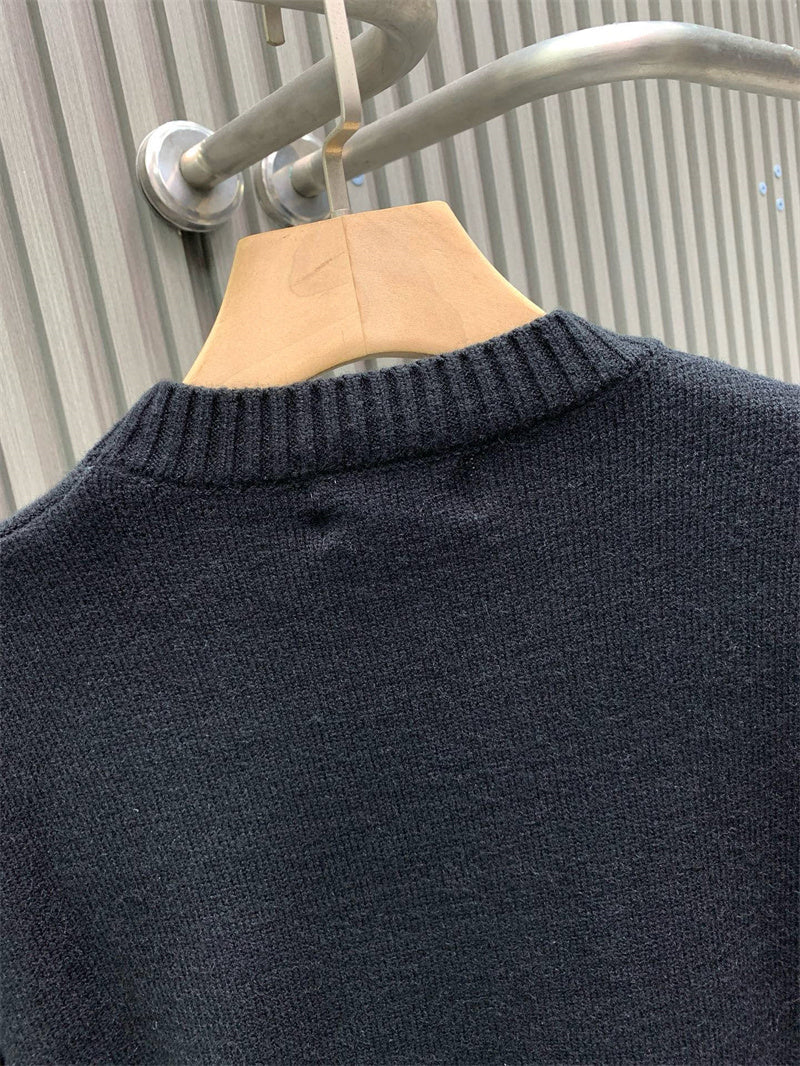 Classic Fashion Sweater-171