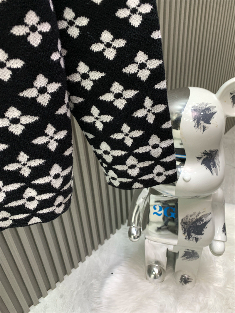 Classic Fashion Sweater-186