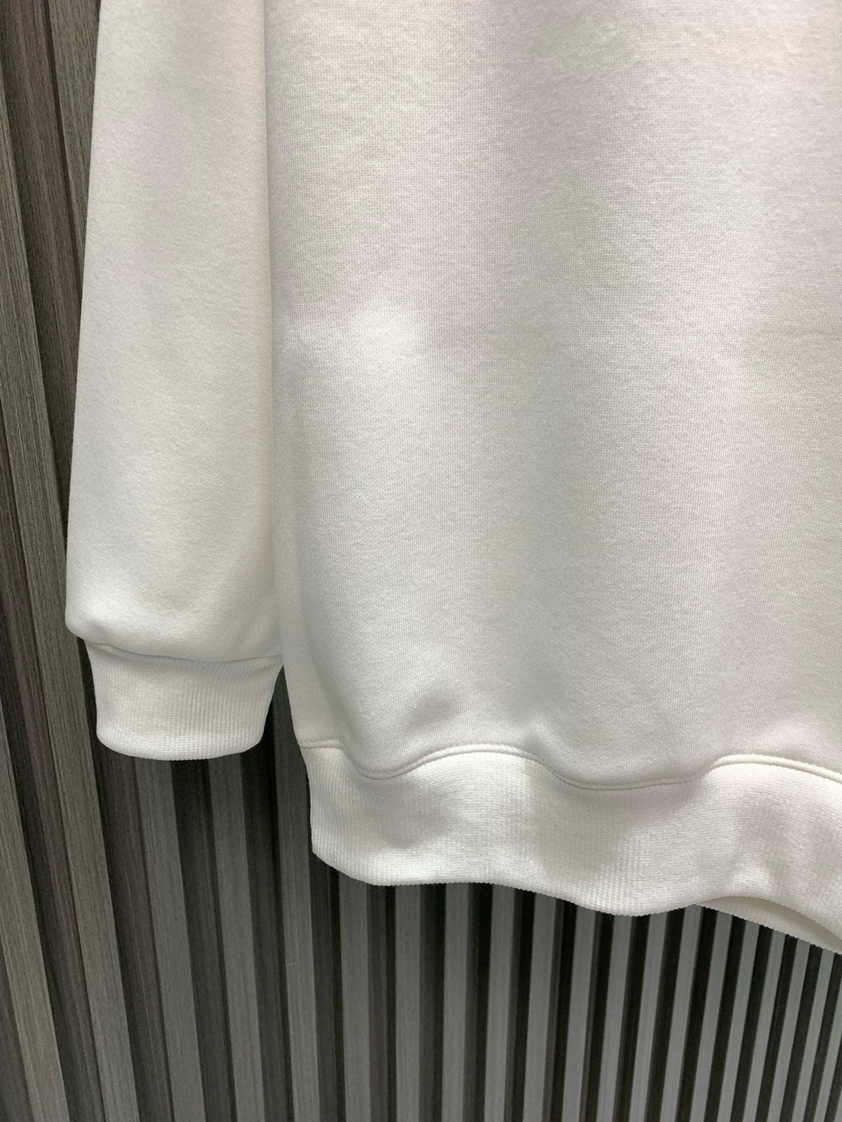 Classic Fit Hoodie-1001