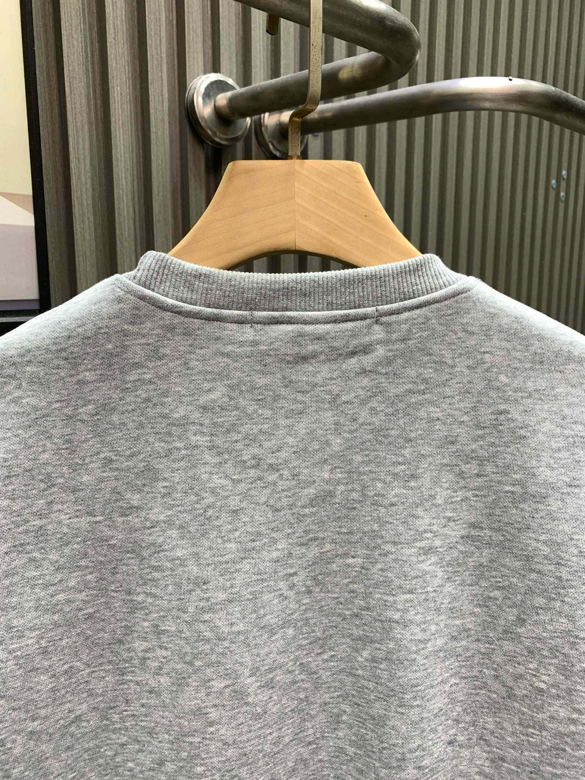 Classic Fit Hoodie-1002