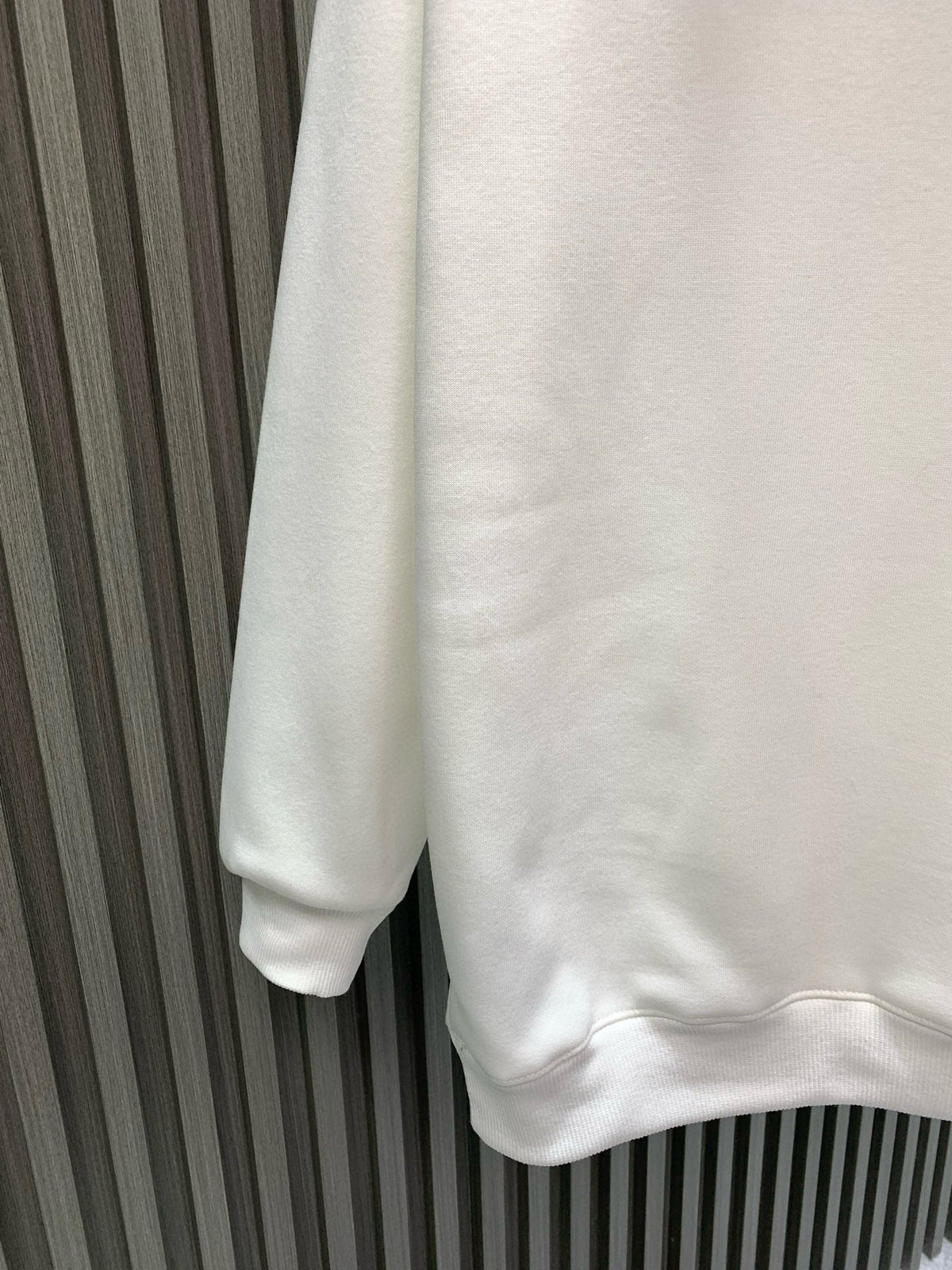 Classic Fit Hoodie-1003