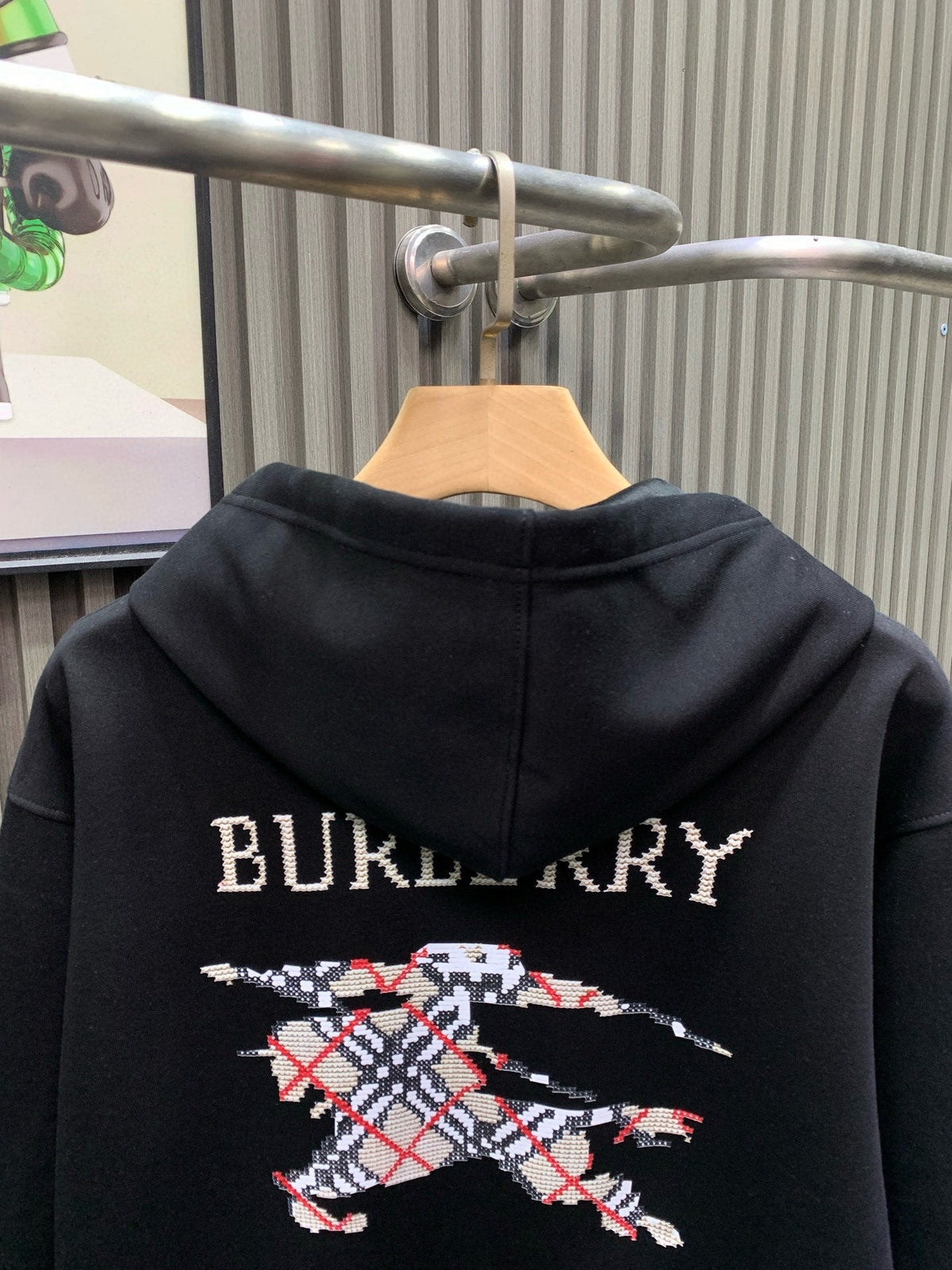 Classic Fit Hoodie-1006