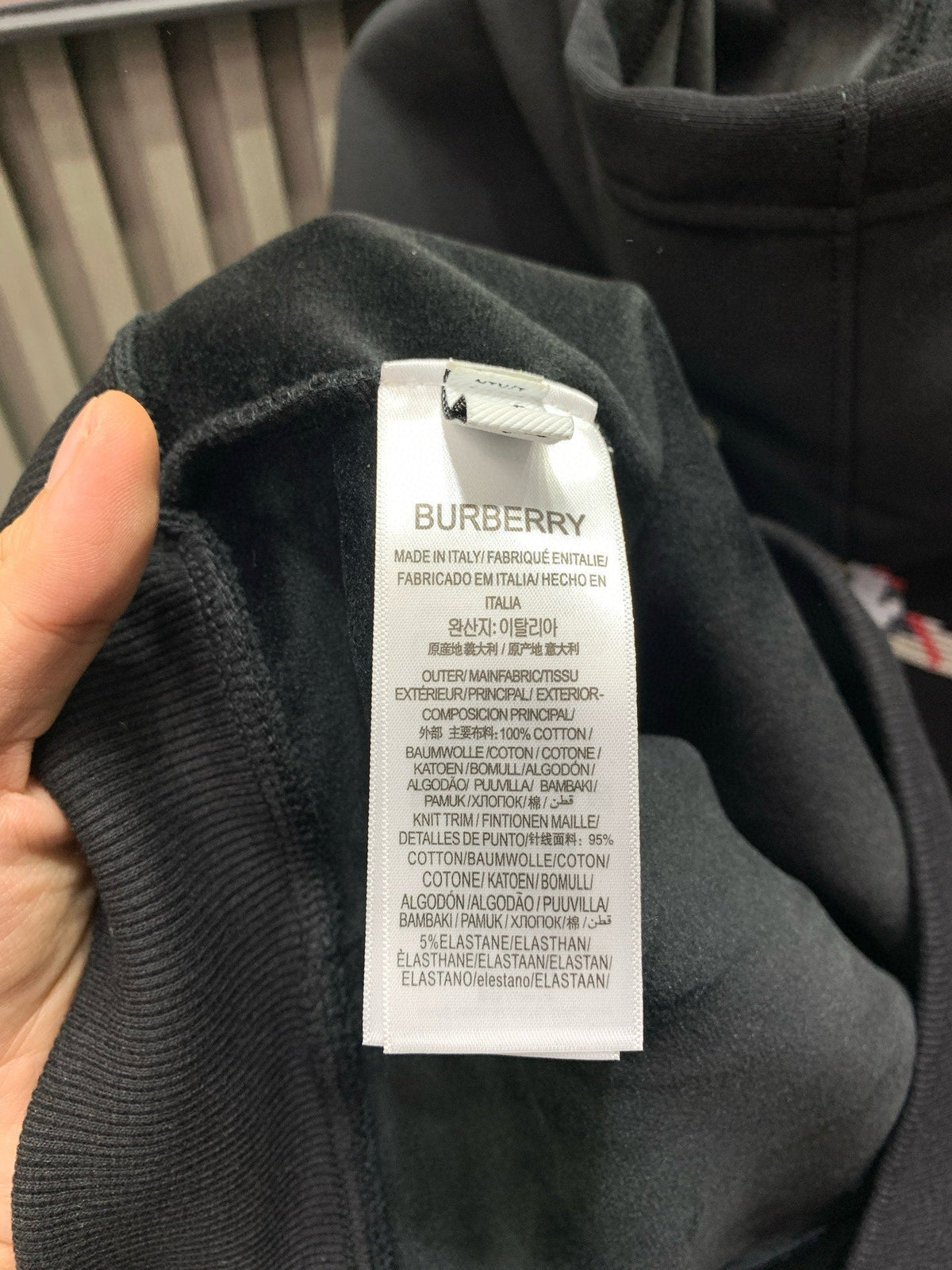 Classic Fit Hoodie-1006