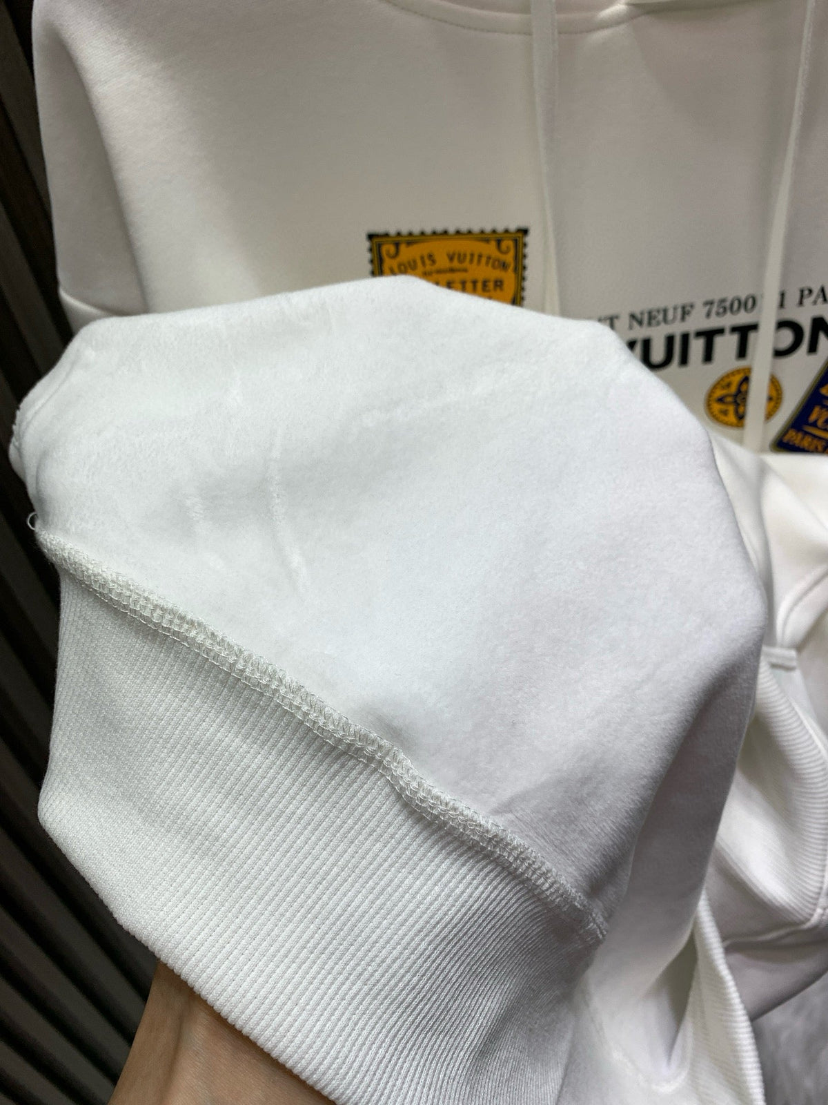 Classic Fit Hoodie-1008